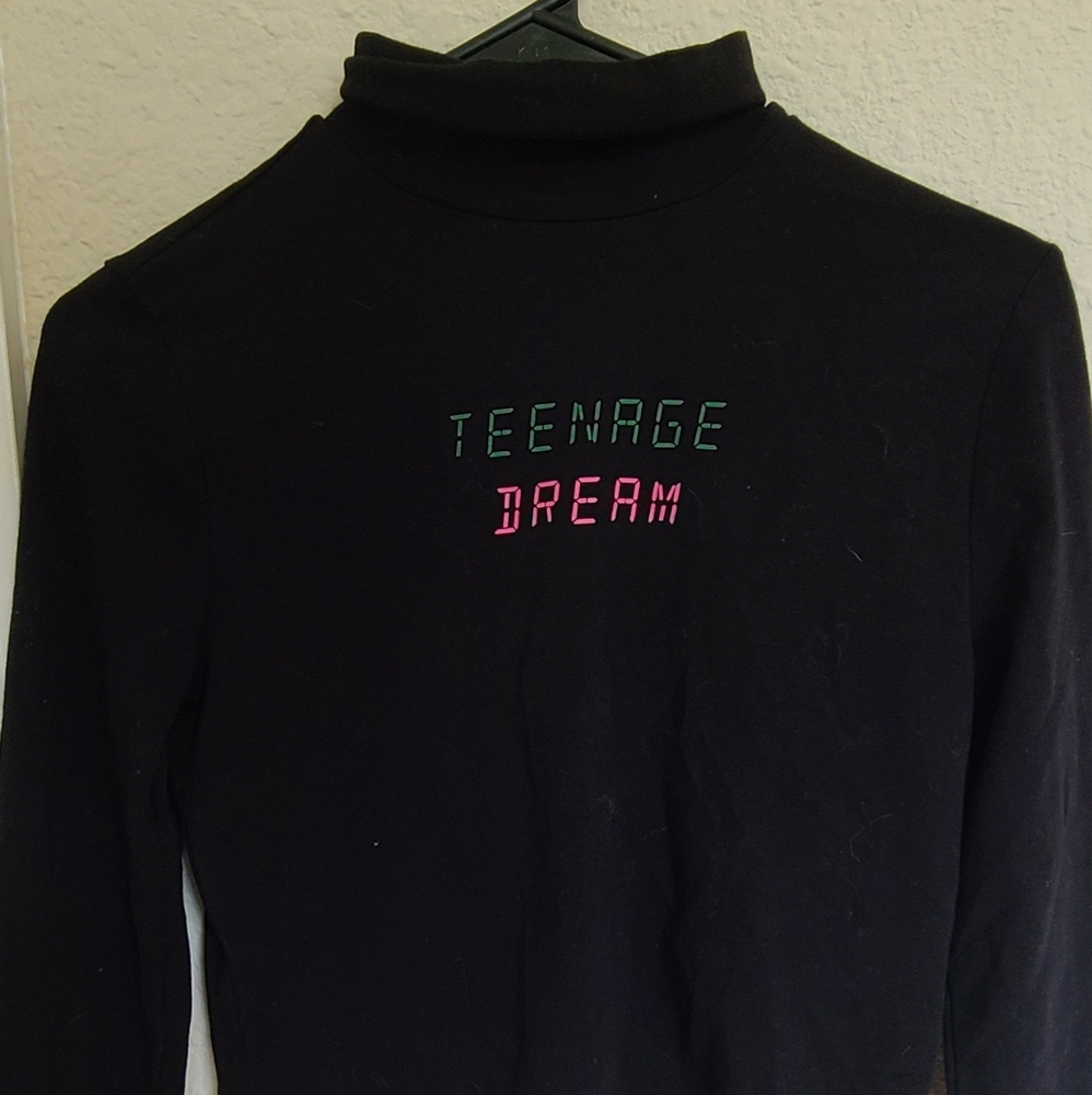 Long Sleeve Crop Top